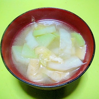 隼人瓜と白菜油揚げの味噌汁